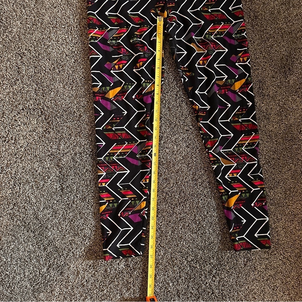 Womans L/XL Black Geometric Print Leggings Boho Tribal Zigzag High Waist Stretch - Picture 4 of 4